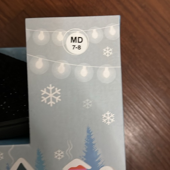 New in Box totes Women’s slippers, faux fur black textured with silver sparkles - Picture 2 of 6